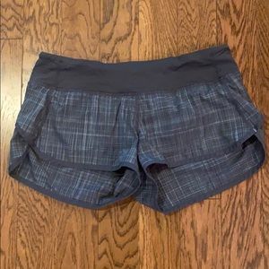 Lululemon lined striped speed shorts size 6